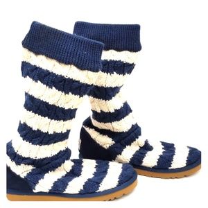 Ugg sweater boot. Navy and white. Size 9